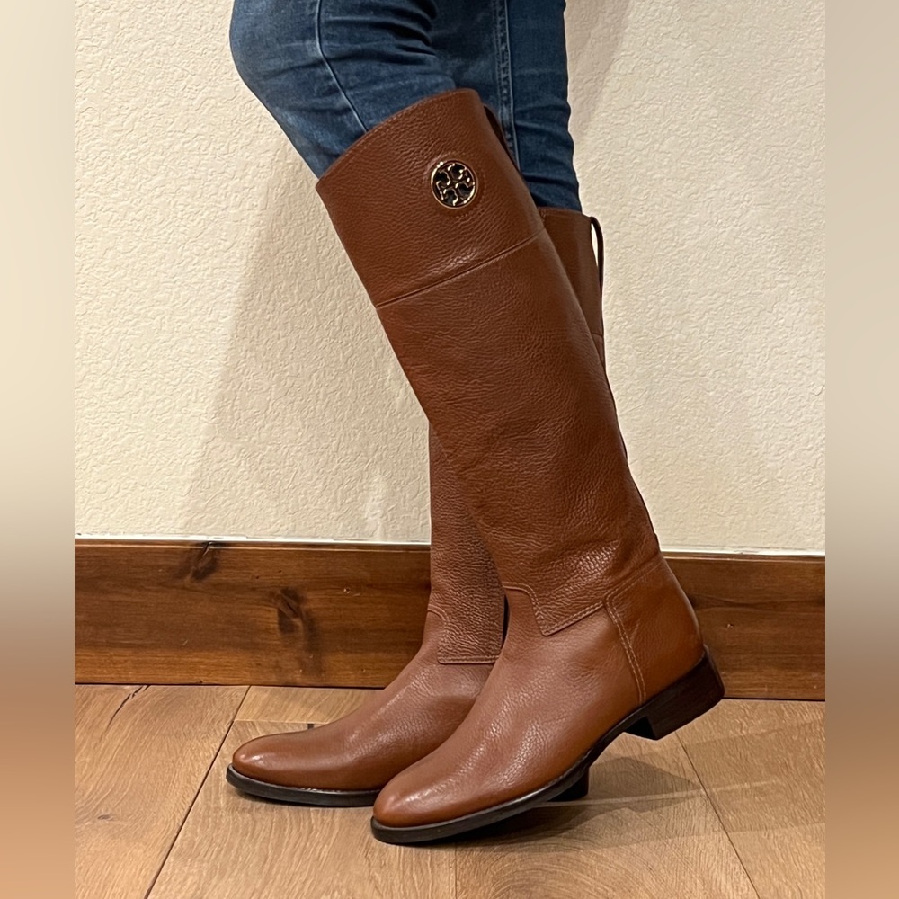 NWOT- Tory Burch Junction Boots- Brown Pebbled Leather - size 8.5M - Picture 15 of 16